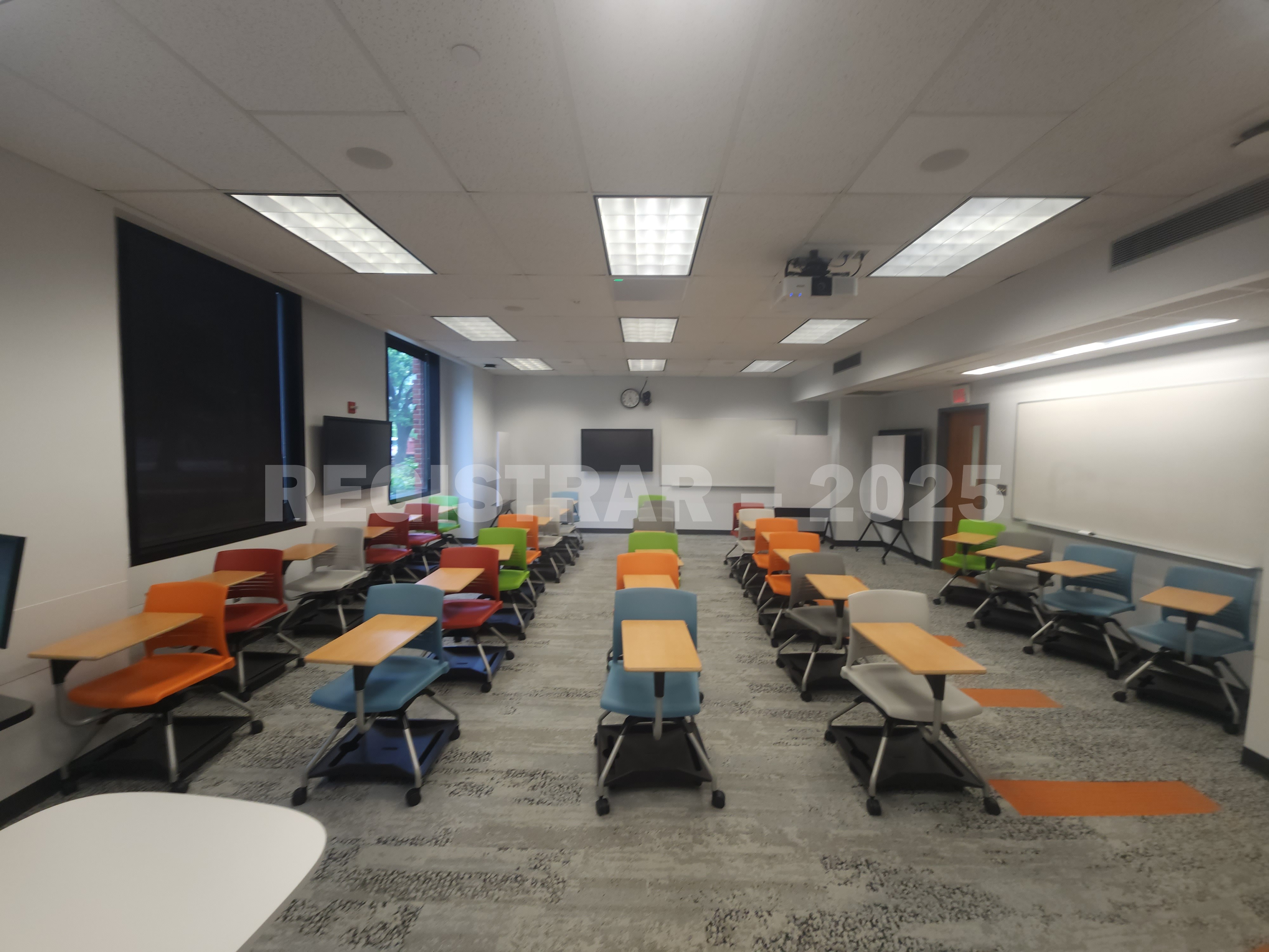 McPherson Chemical Lab room 1041 ultra wide view from the front of the room