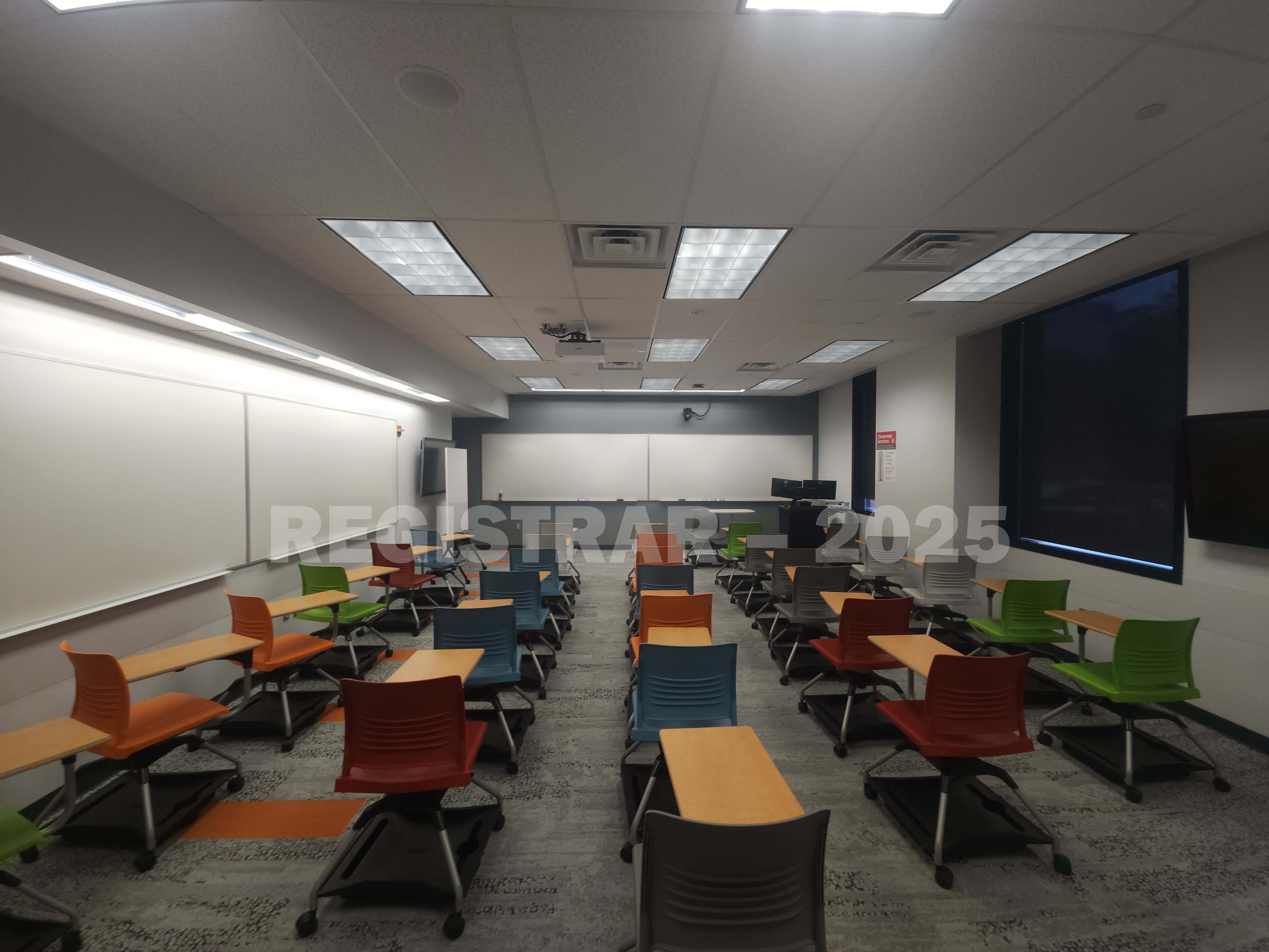 McPherson Chemical Lab room 1040 ultra wide view from the back of the room