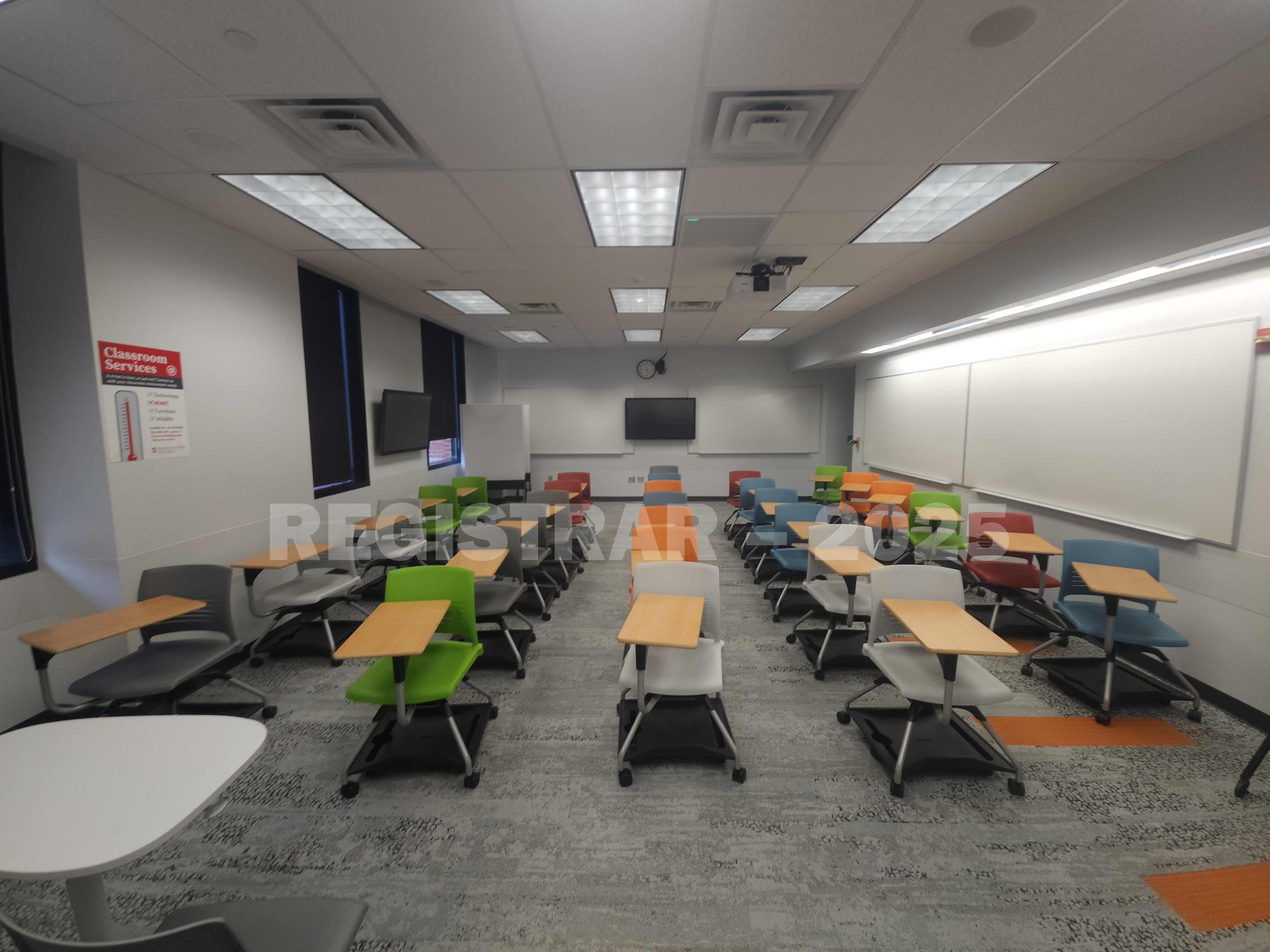 McPherson Chemical Lab room 1040 ultra wide view from the front of the room