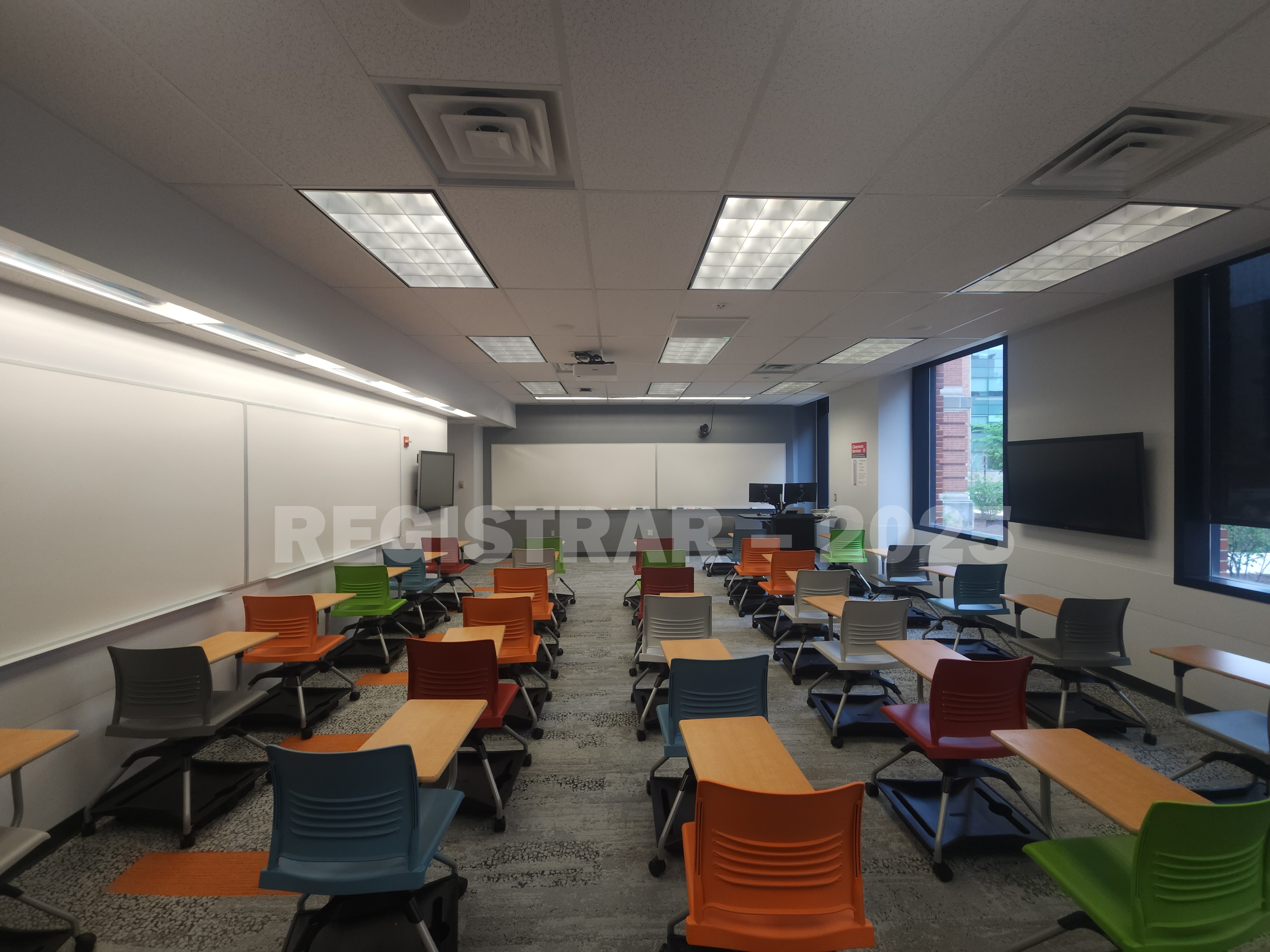 McPherson Chemical Lab room 1046 ultra wide view from the back of the room